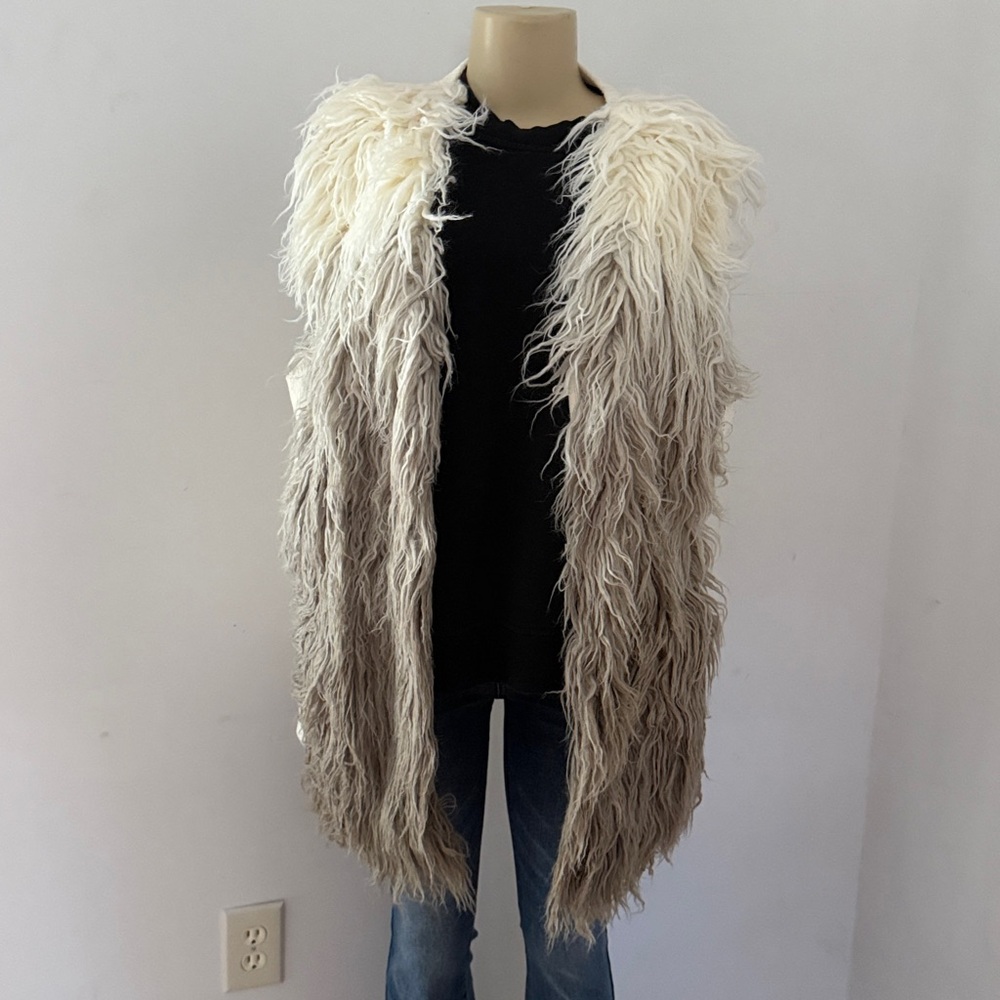 New York and Company fluffy vest